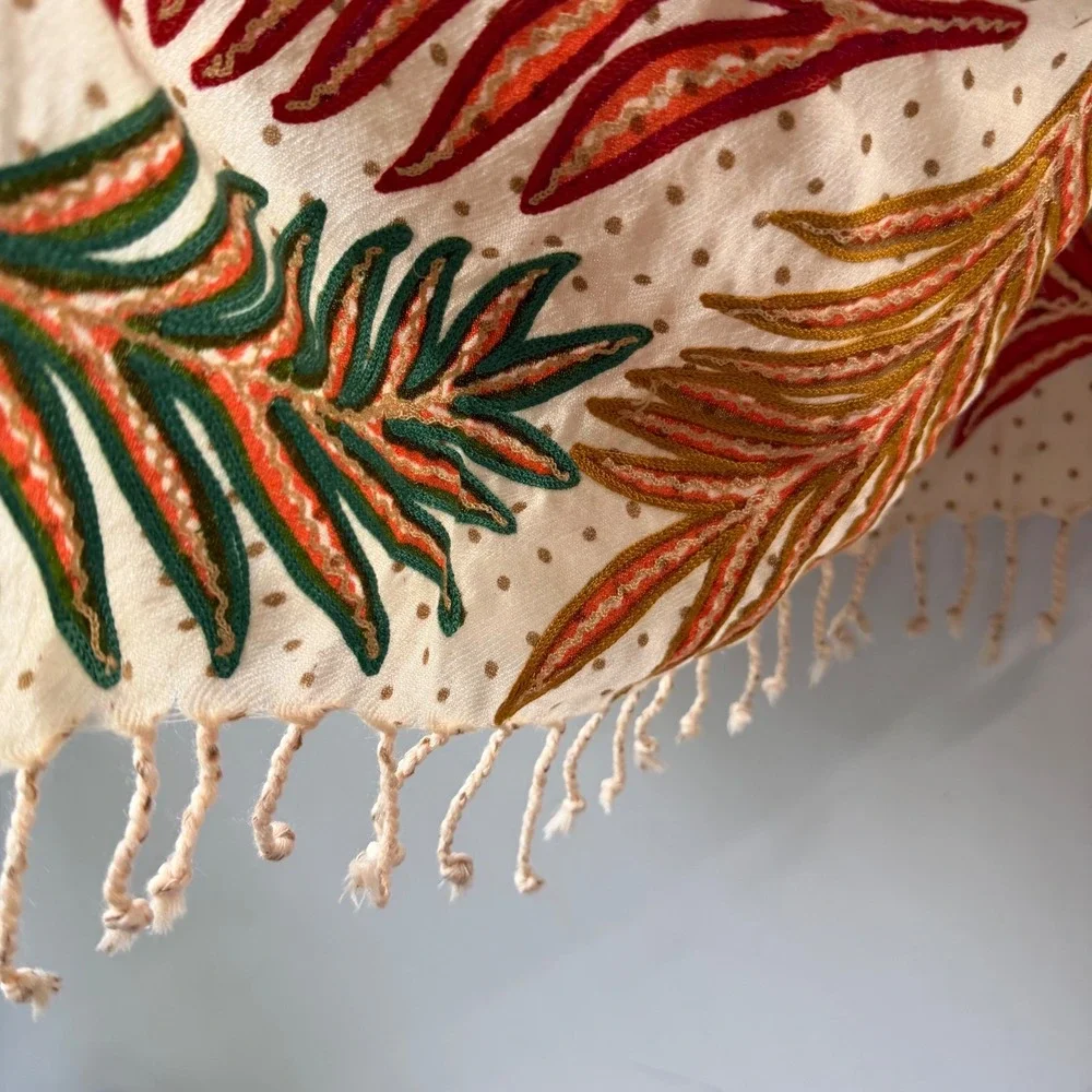 Unbranded Scarf Shawl Womens OS Cream Good Polka Dot Embroidered Tropical Fringe